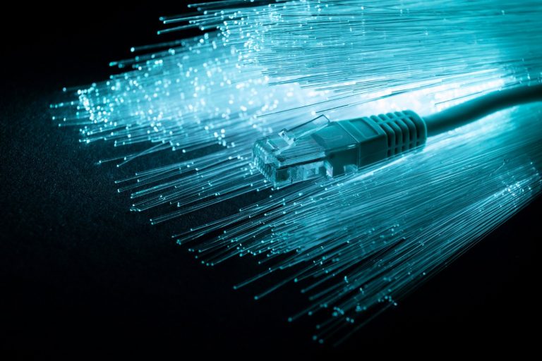Fiber ile Yüksek Hız ve Stabil Bağlantı